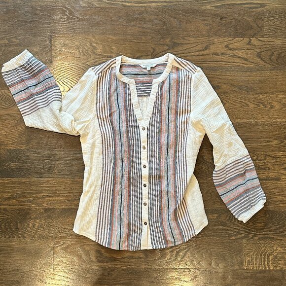 Button Down Shirred Blouse - Picture 6 of 14